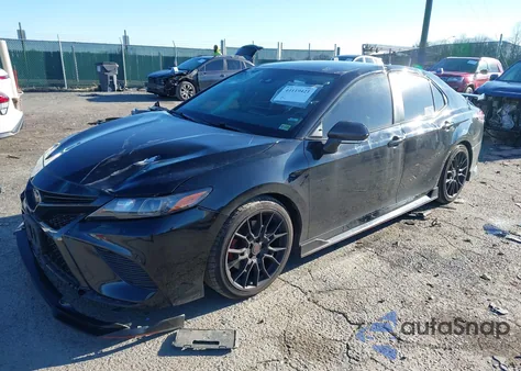 2021 Toyota Camry Trd z USA, uszkodzony, nr VIN 4T1KZ1AK0MU056471